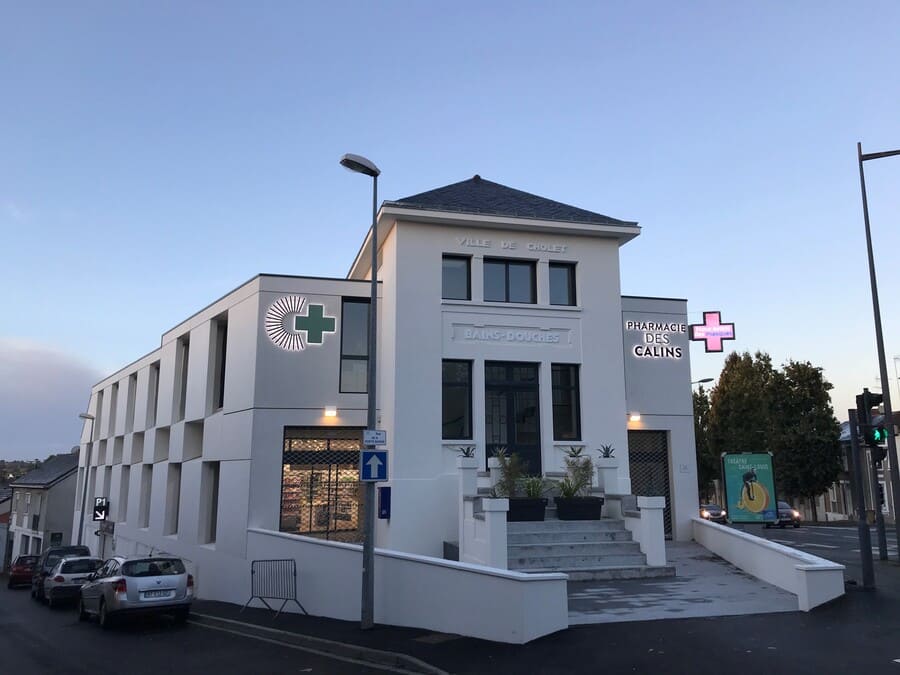 Pharmacie des Calins – Baudon – Facade extérieure (3)